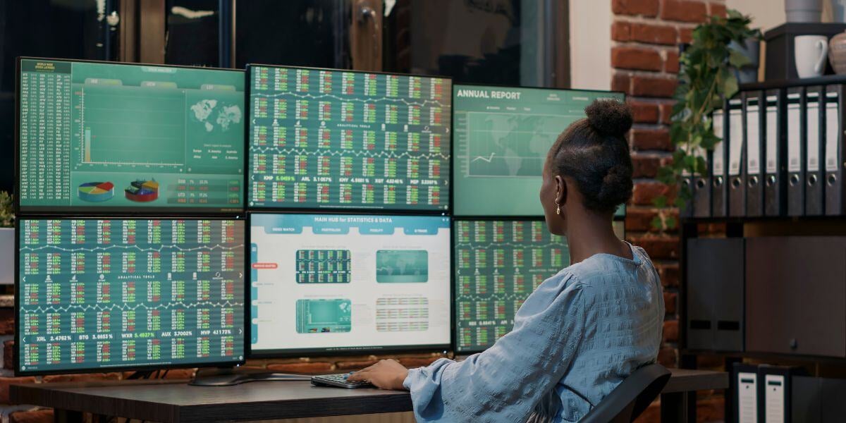 Business analytics services