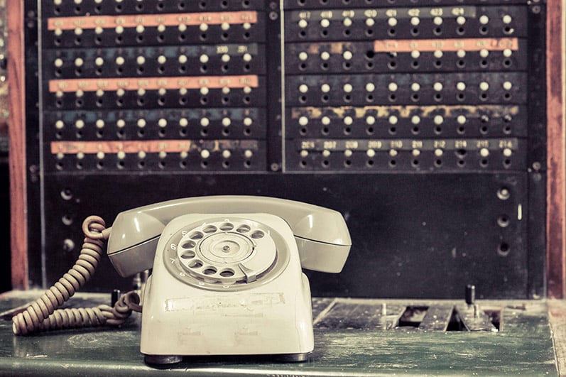 How To Select the Right Phone System For Your Business
